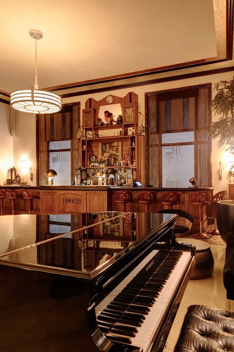 Piano at Bar1939 in the National Hotel